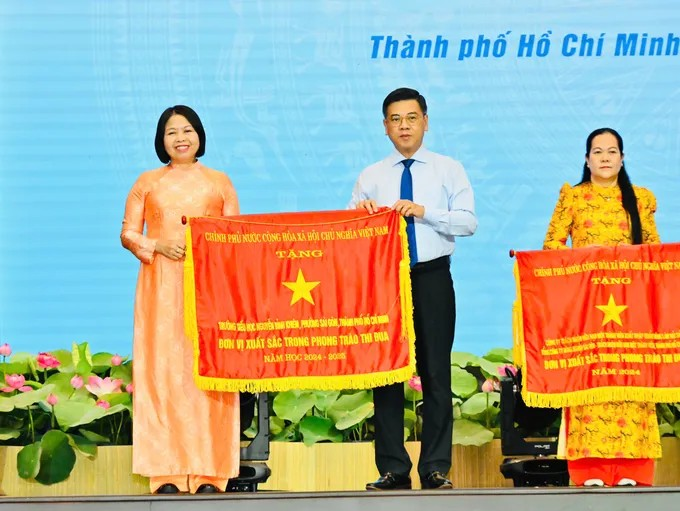 Xem trước